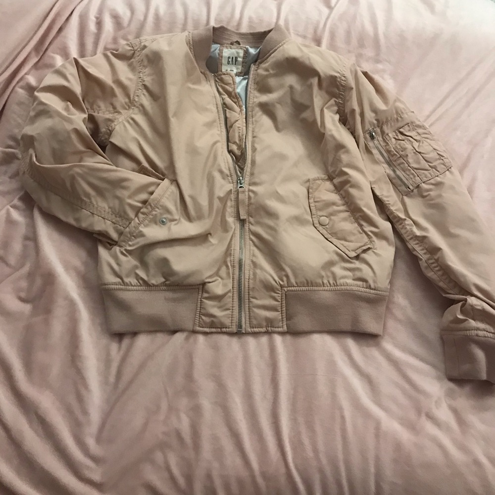 Light pink puffers jacket